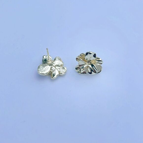 Gold flower stud earrings A29 - Picture 4 of 5